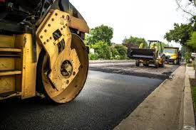 Best Asphalt Driveway Installation  in Shelbyville, IN